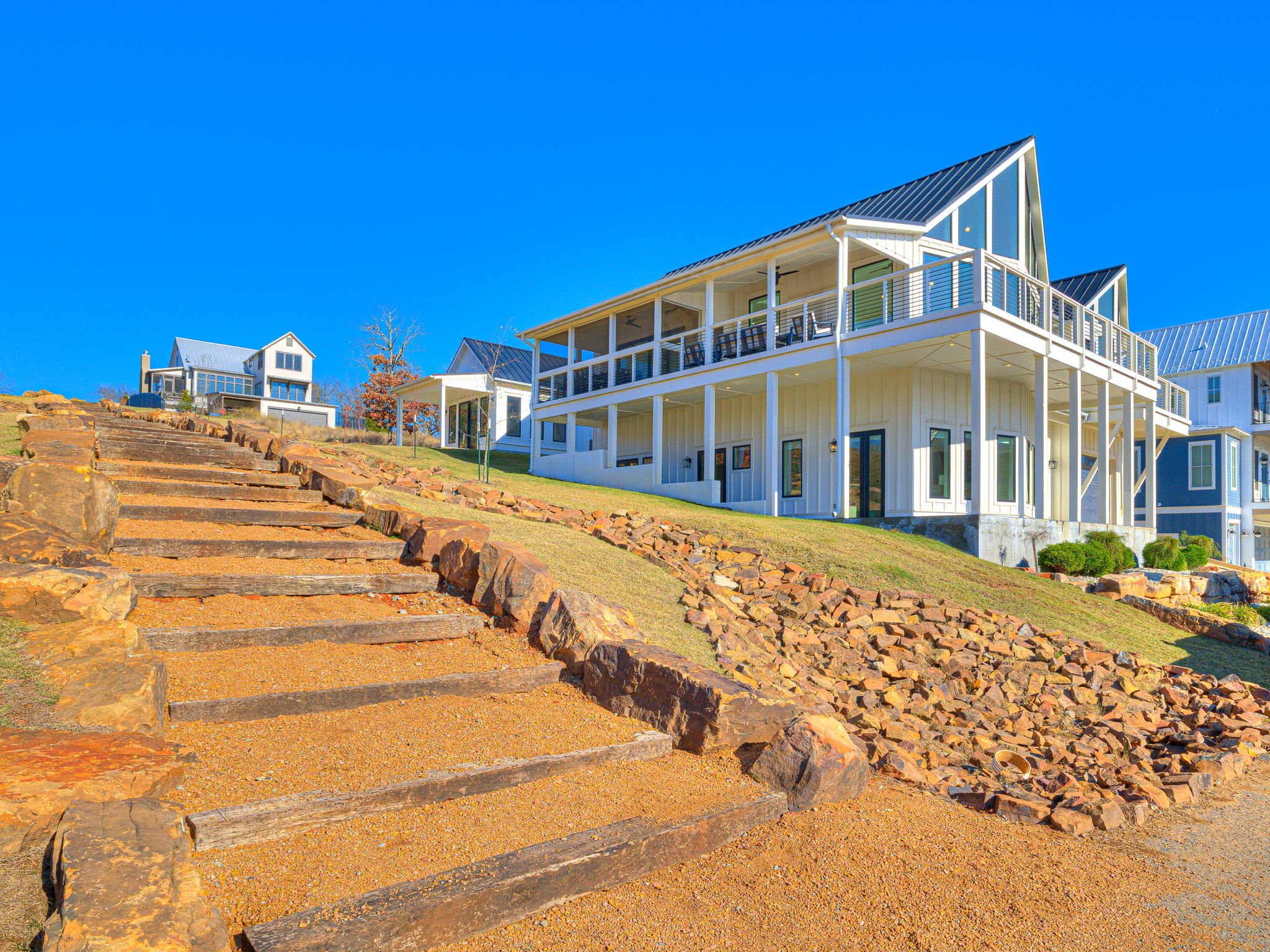 18-web-or-mls-121 Lower Green Way-18.jpg