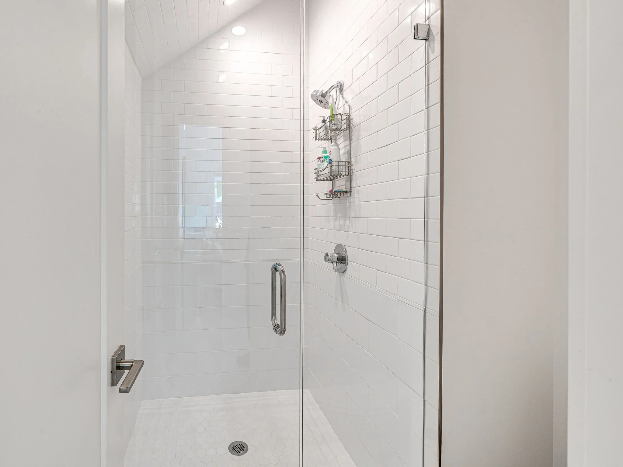 48-web-or-mls-121 Lower Green Way-48.jpg