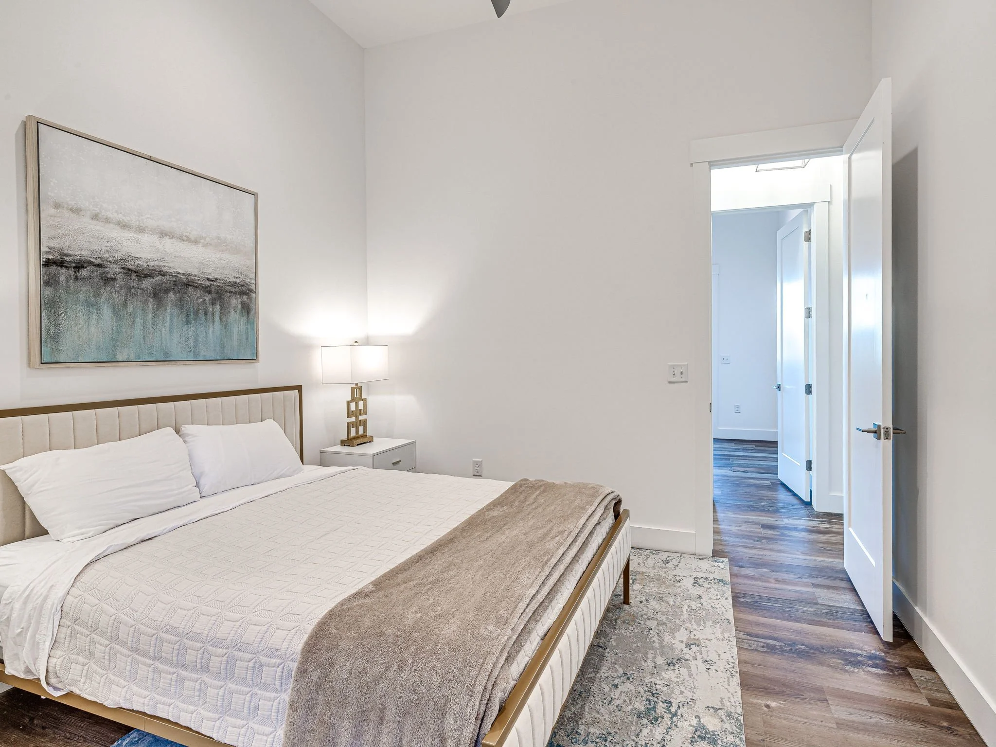 51-web-or-mls-121 Lower Green Way-51.jpg
