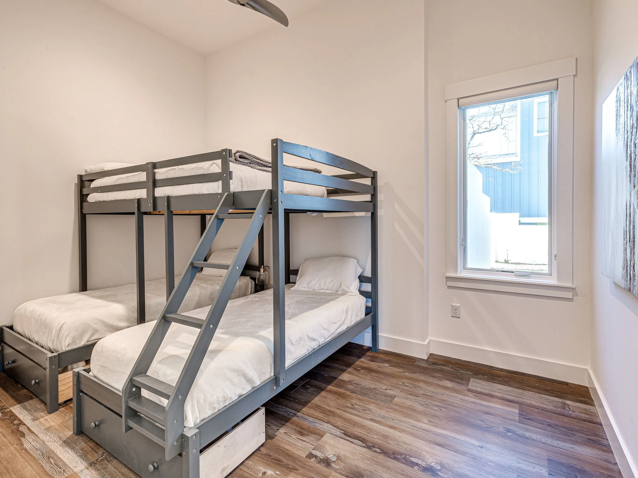 56-web-or-mls-121 Lower Green Way-56.jpg