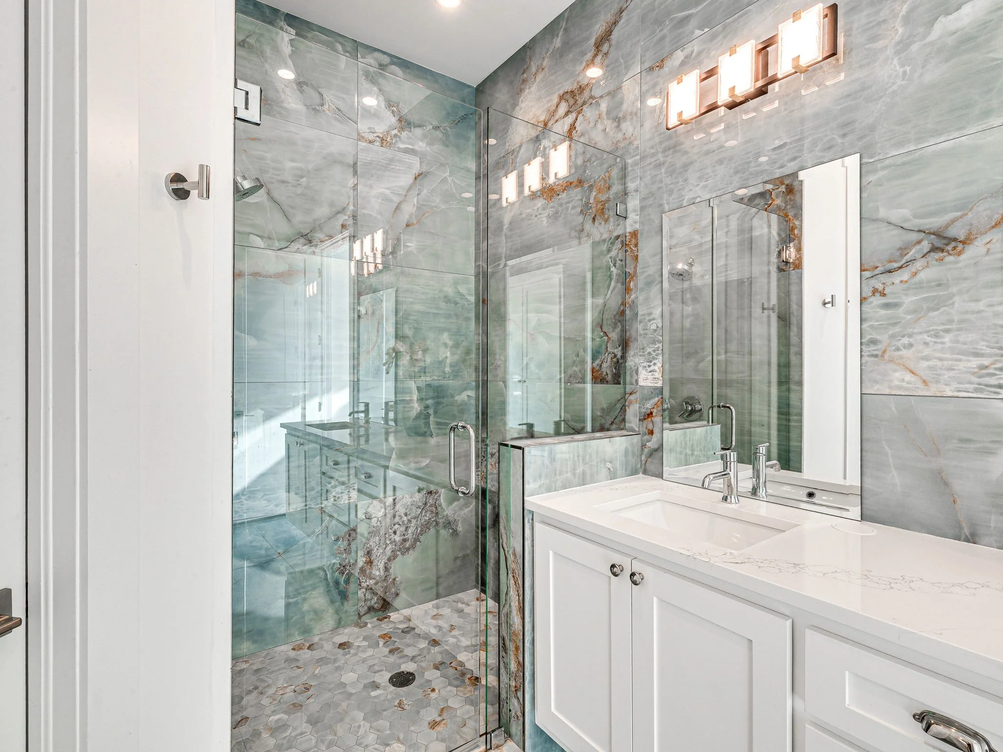 64-web-or-mls-121 Lower Green Way-64.jpg
