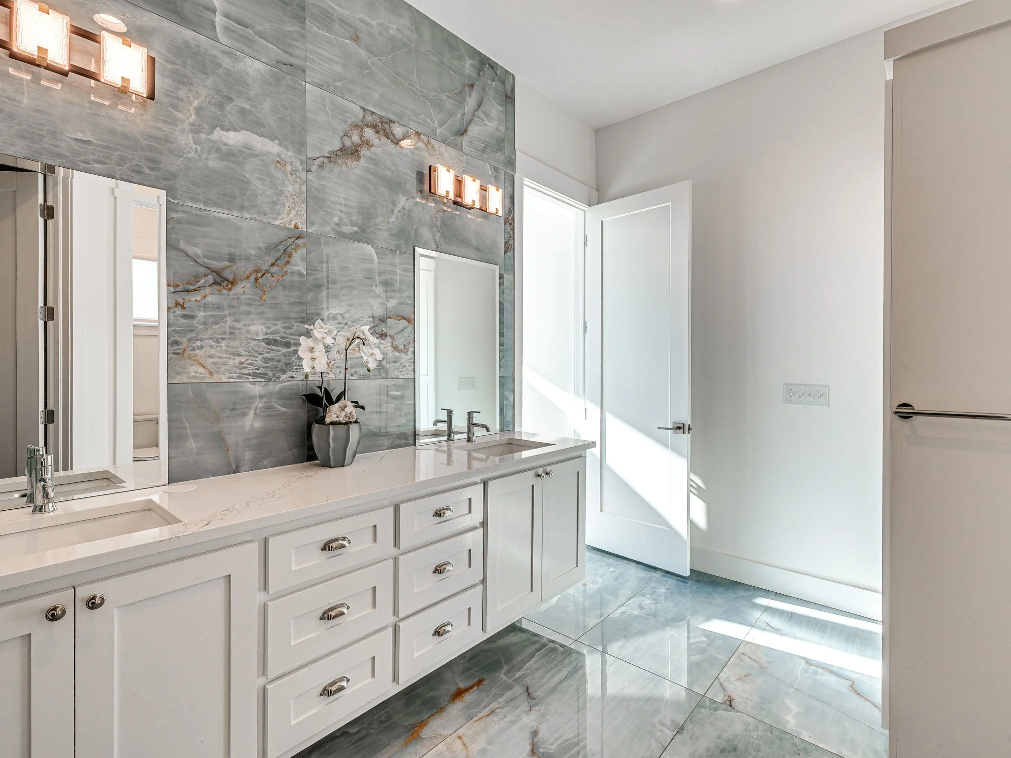 66-web-or-mls-121 Lower Green Way-66.jpg