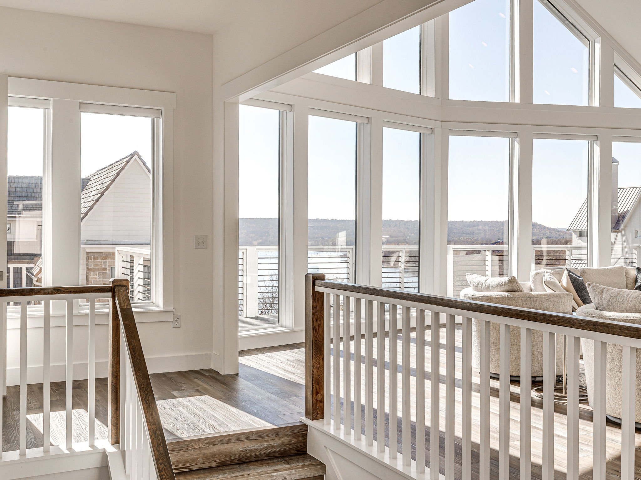 91-web-or-mls-121 Lower Green Way-91.jpg