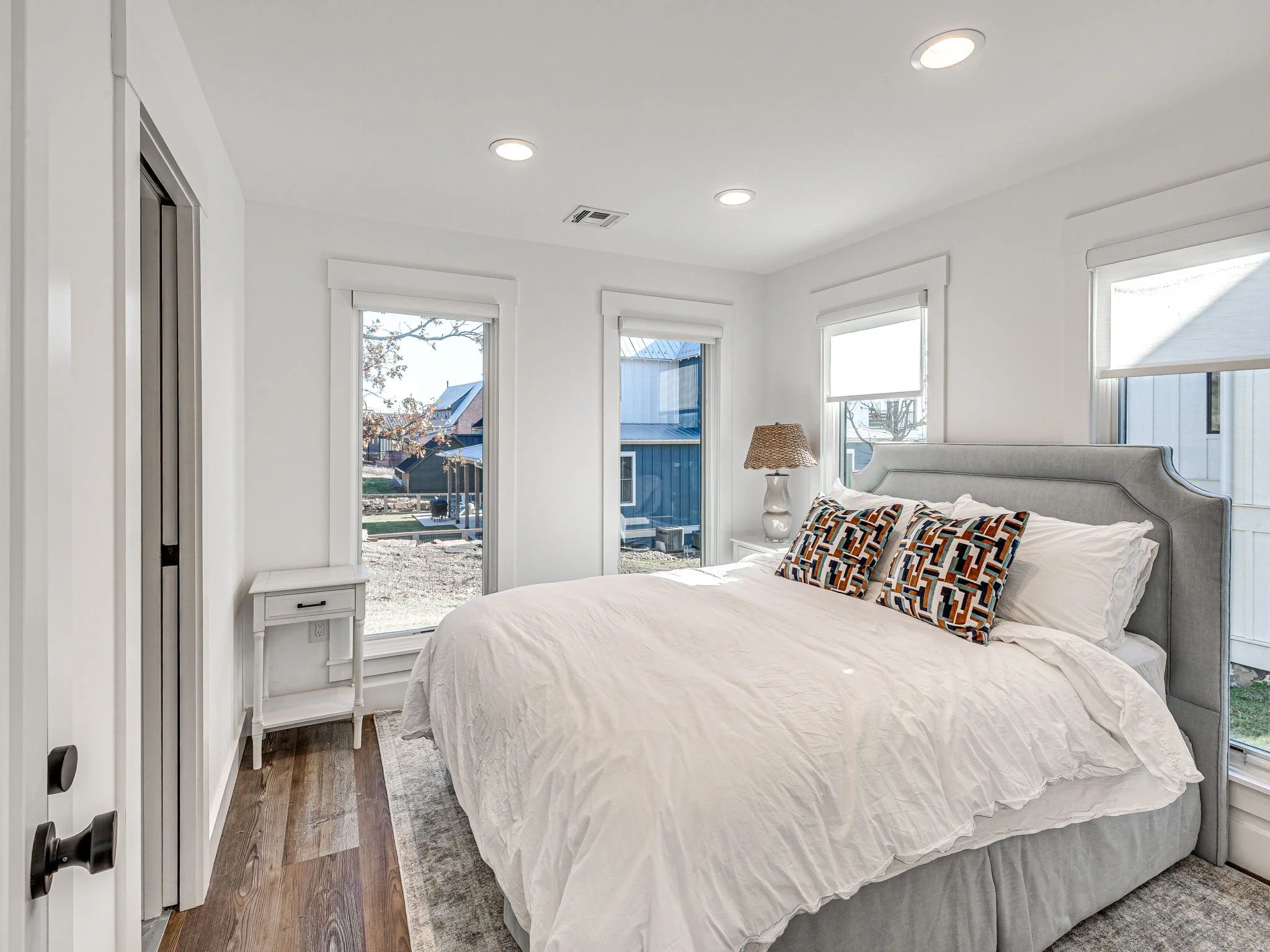 100-web-or-mls-121 Lower Green Way-100.jpg