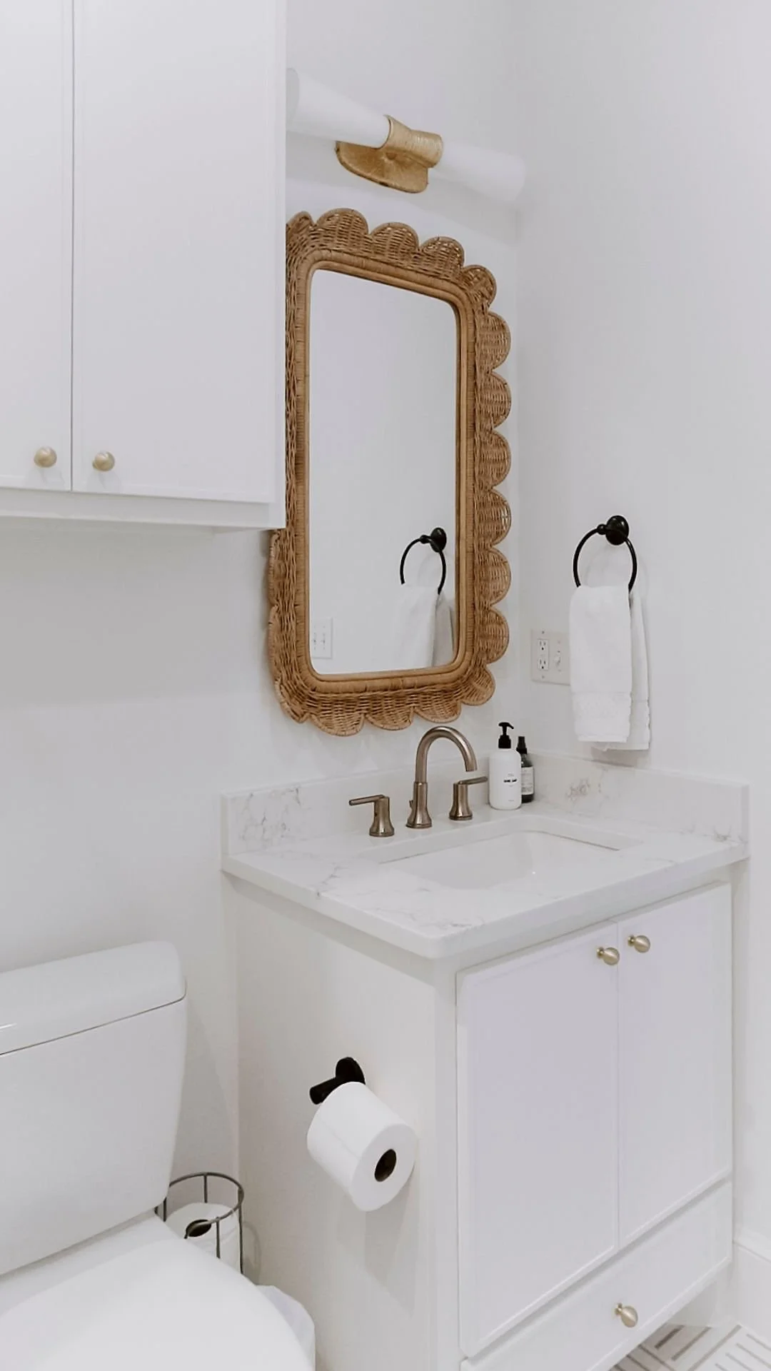 Beck'sBathroom-1.jpg