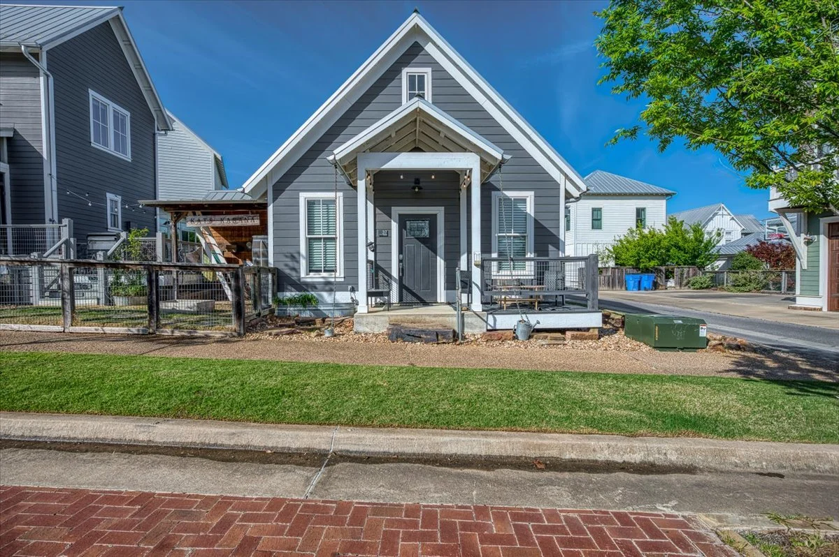 07-37 Firefly Lane-30.jpg