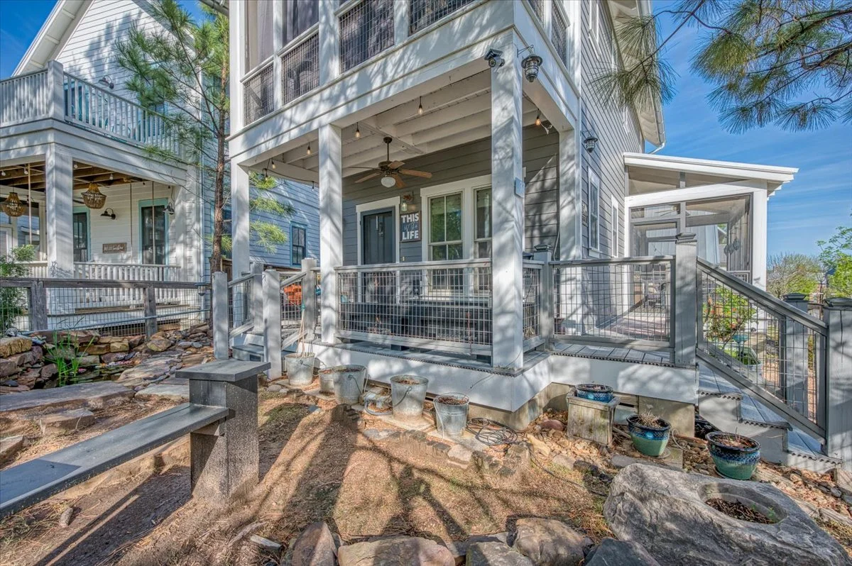 08-37 Firefly Lane-34.jpg