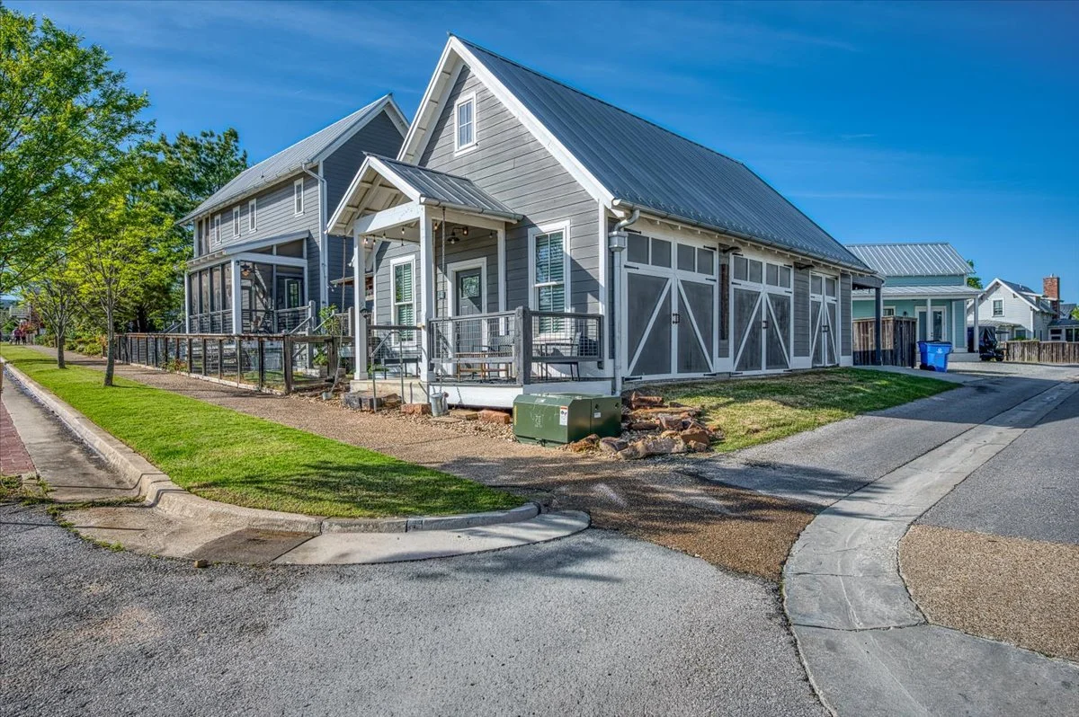 09-37 Firefly Lane-31.jpg