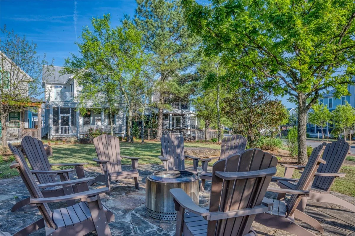 13-37 Firefly Lane-48.jpg