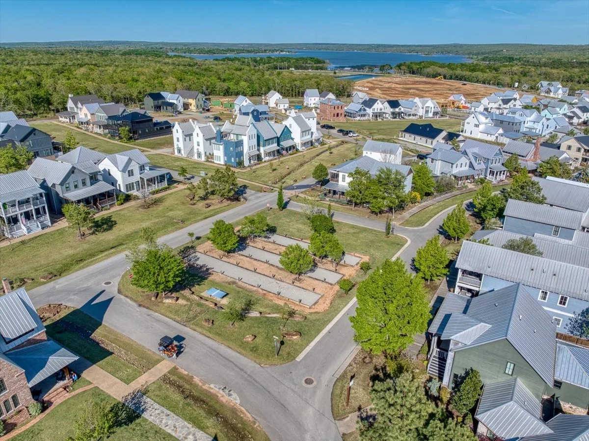 28-37 Firefly Lane-14.jpg