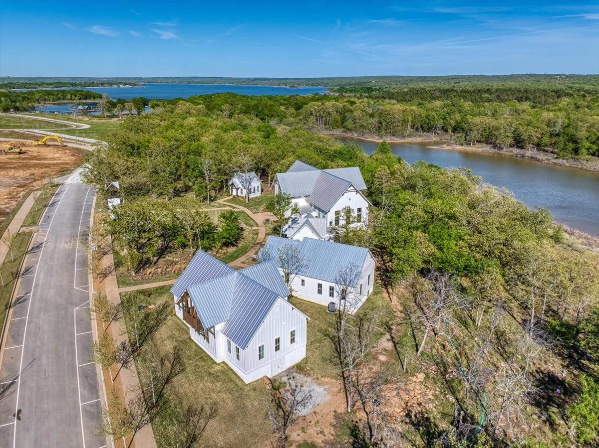 34-37 Firefly Lane-23.jpg