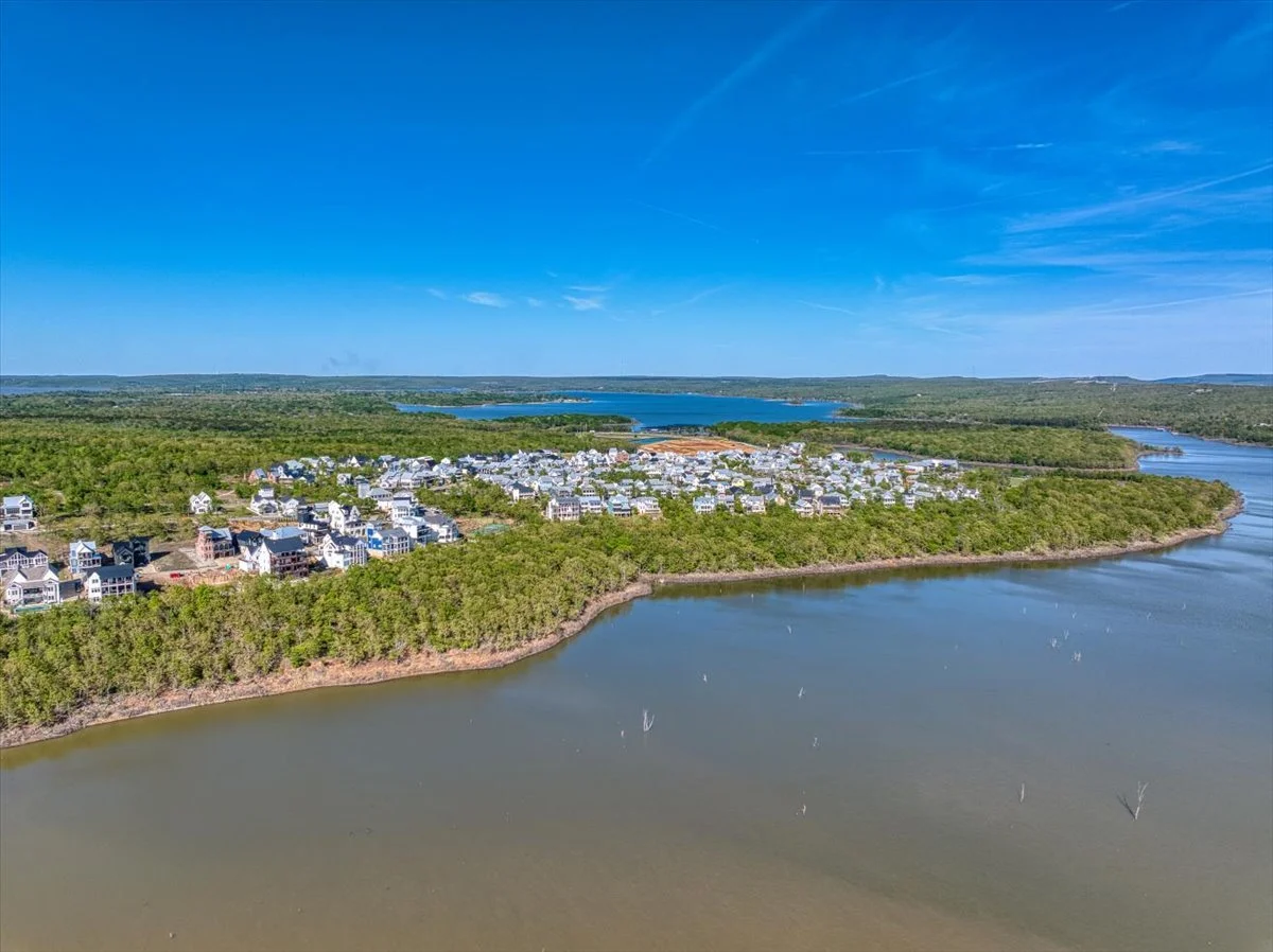 36-37 Firefly Lane-25.jpg