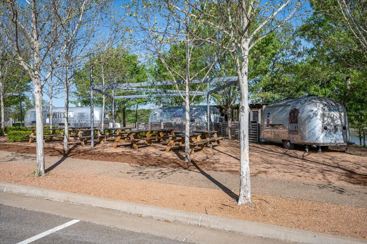 46-37 Firefly Lane-50.jpg