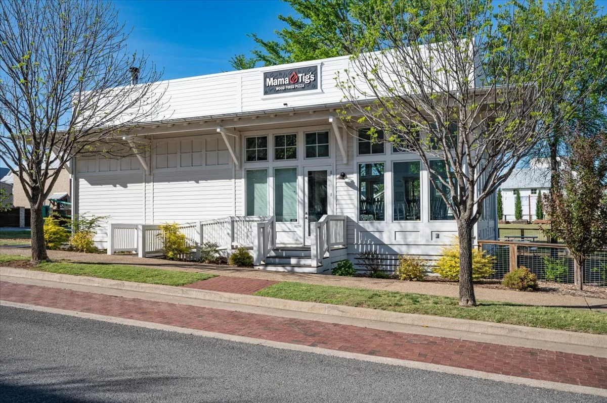 50-37 Firefly Lane-54.jpg