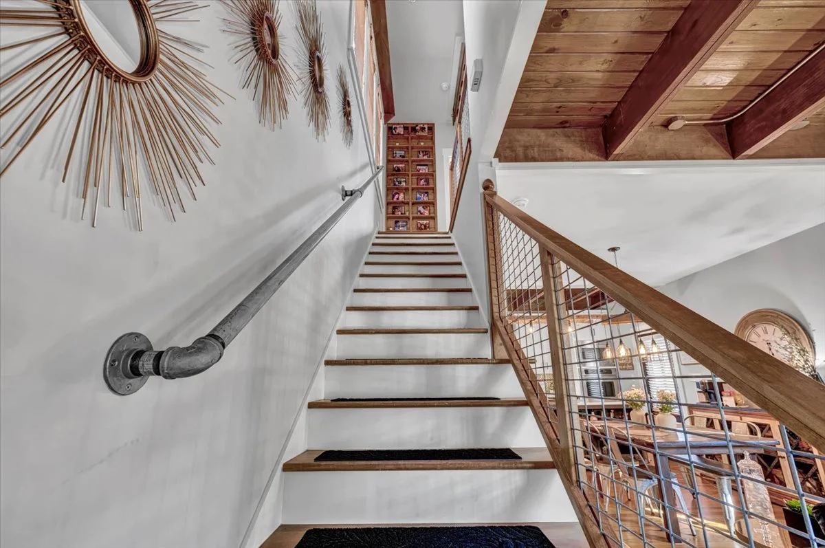 61-37 Firefly Lane-67.jpg