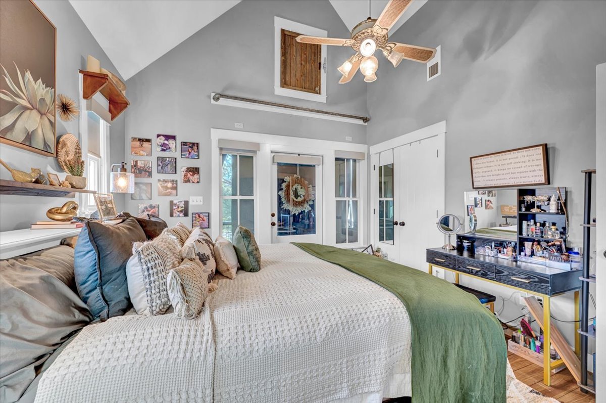 68-37 Firefly Lane-74.jpg