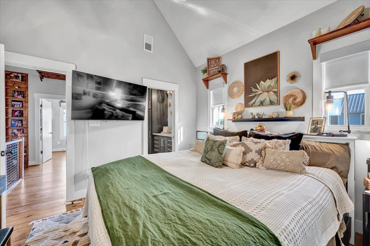 70-37 Firefly Lane-76.jpg