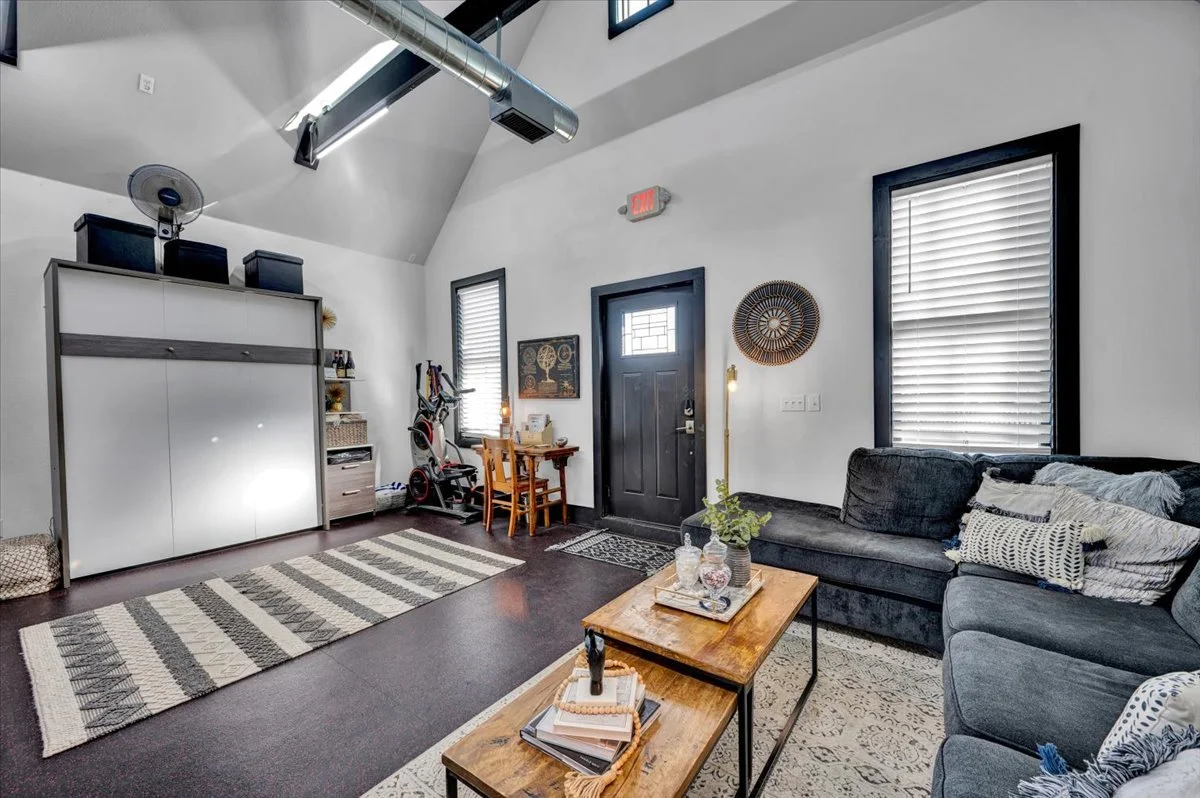 77-37 Firefly Lane-83.jpg