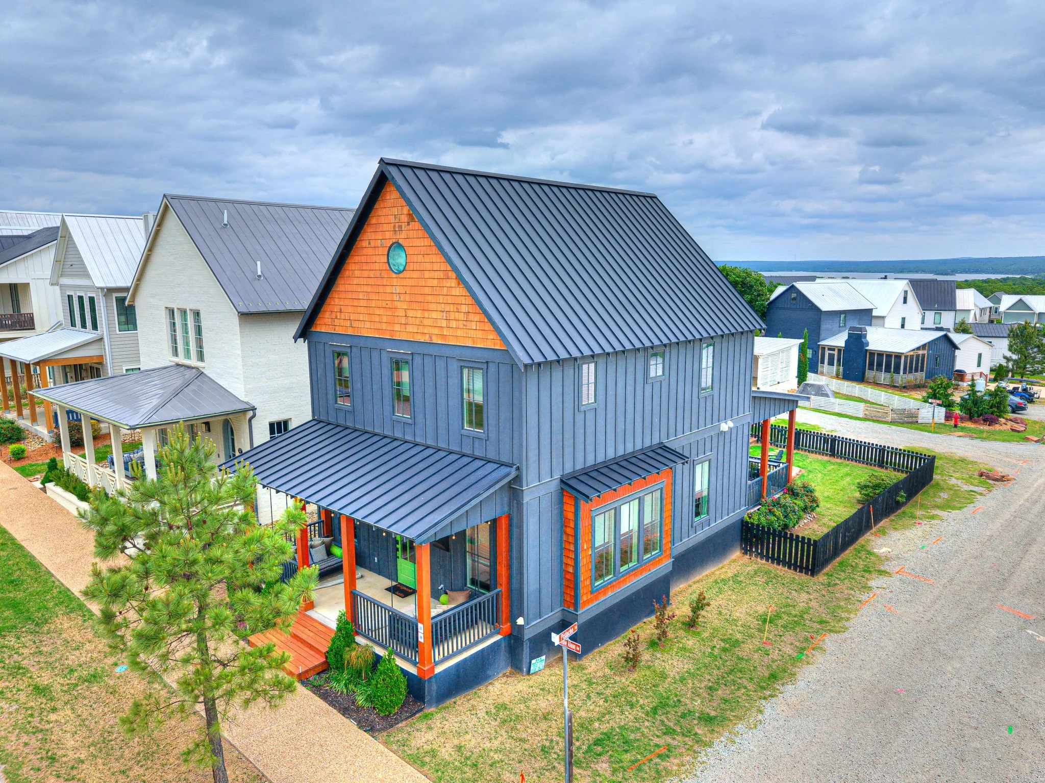 1-web-or-mls-40 Ramble Along Way-1.jpg