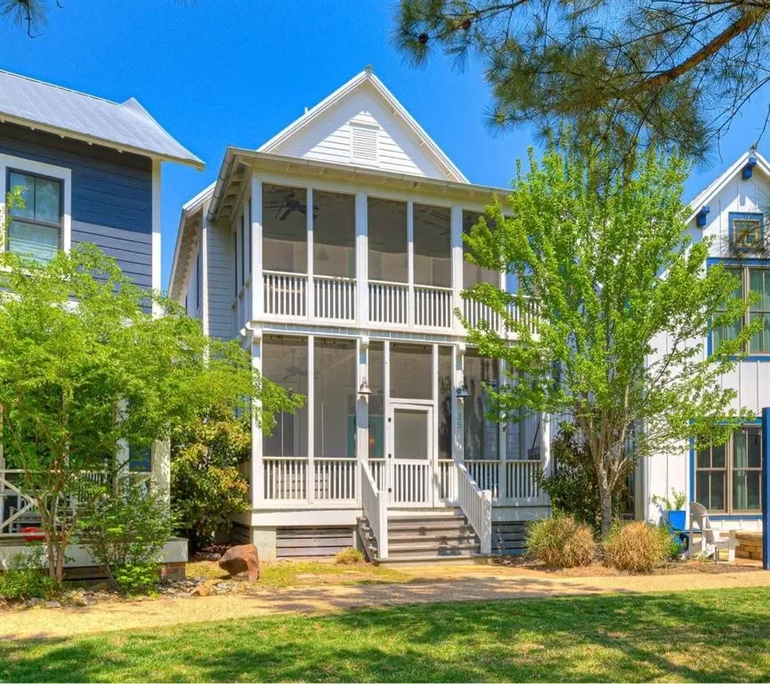 35 Redbud Ln