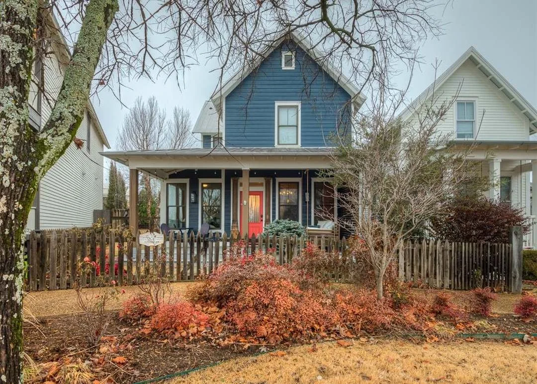 31 Firefly Ln