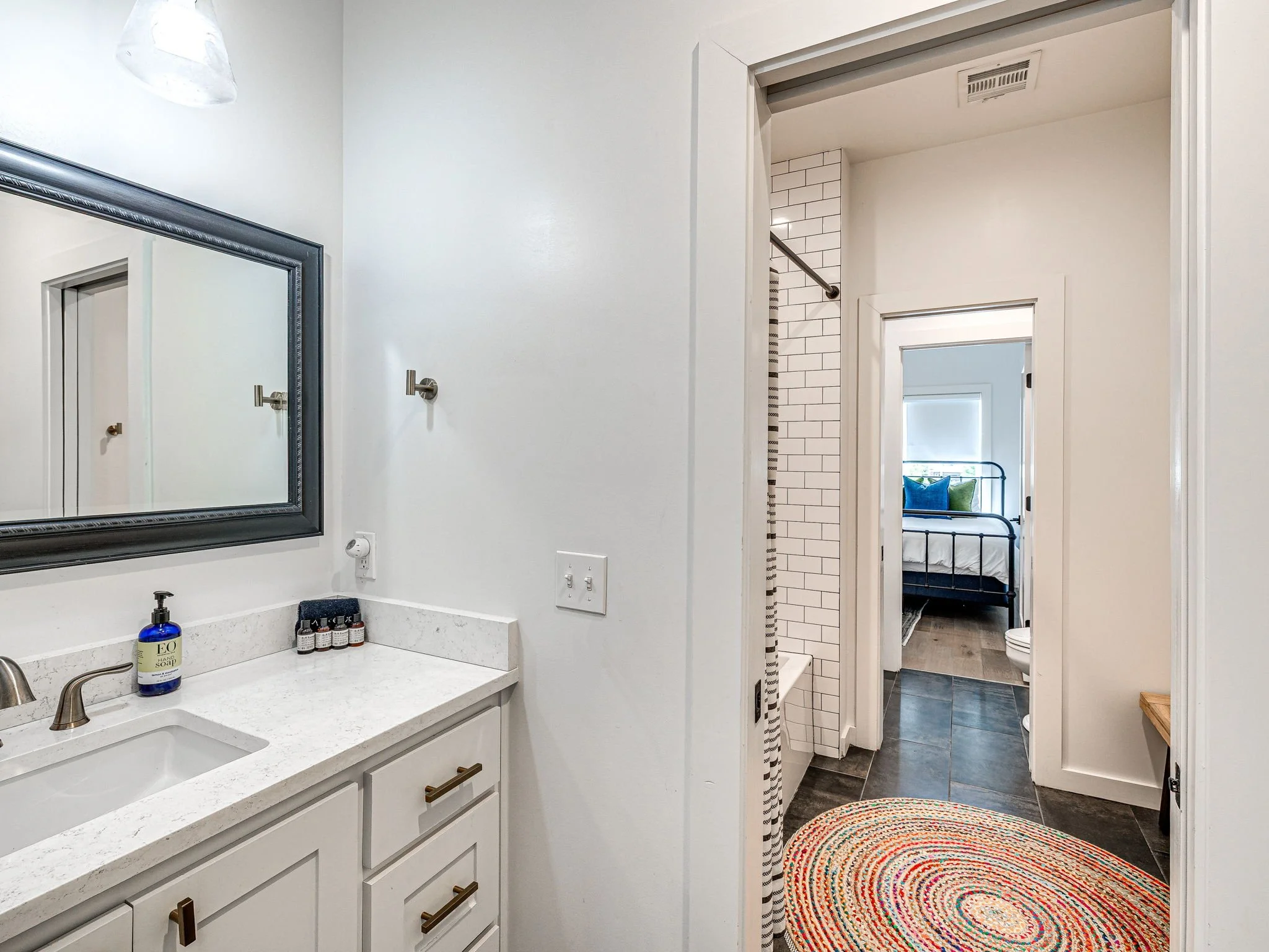 52-web-or-mls-57 Lower Greenway-52.jpg