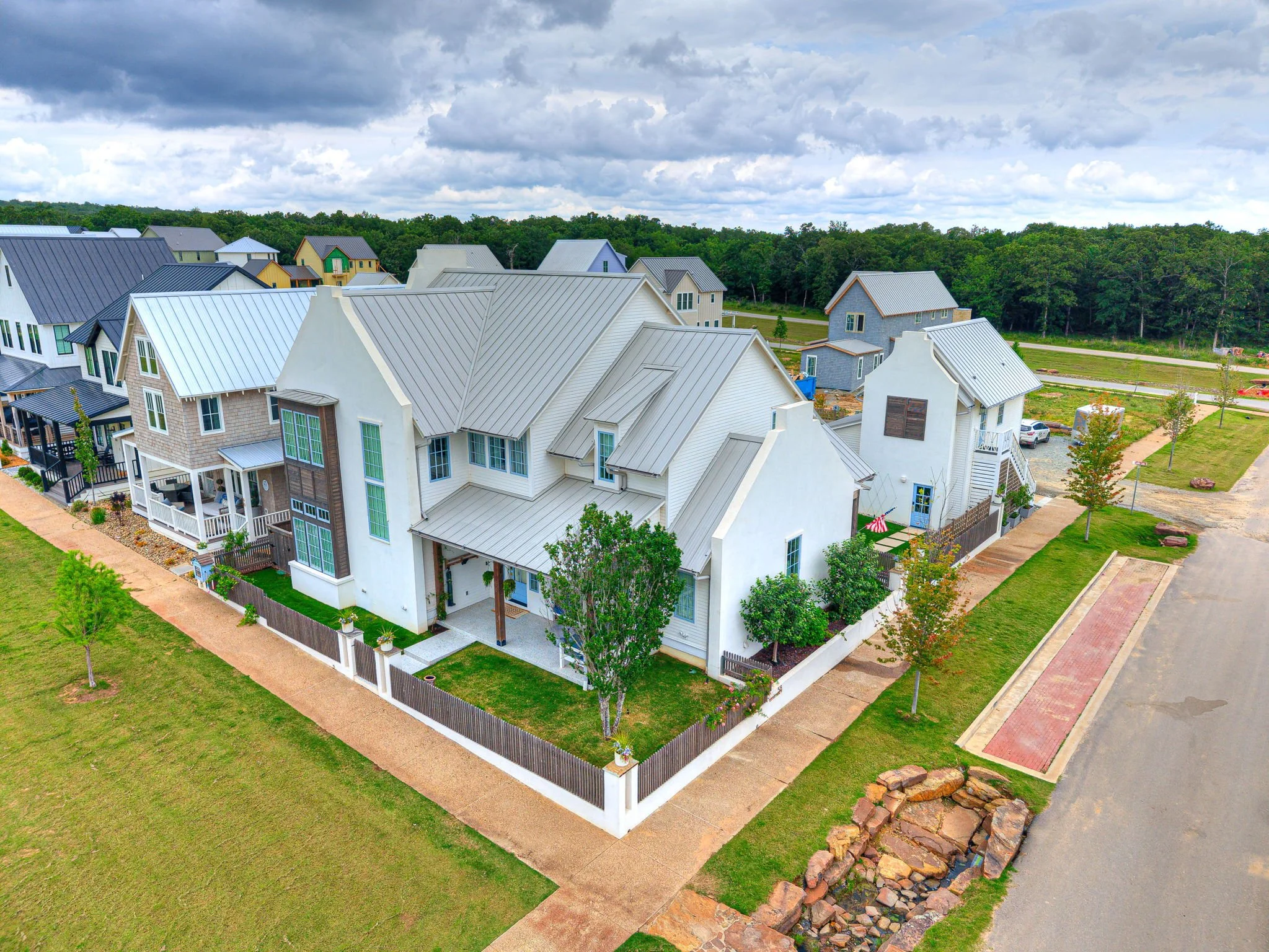 6-web-or-mls-58 Center Lane - Exterior-6.jpg
