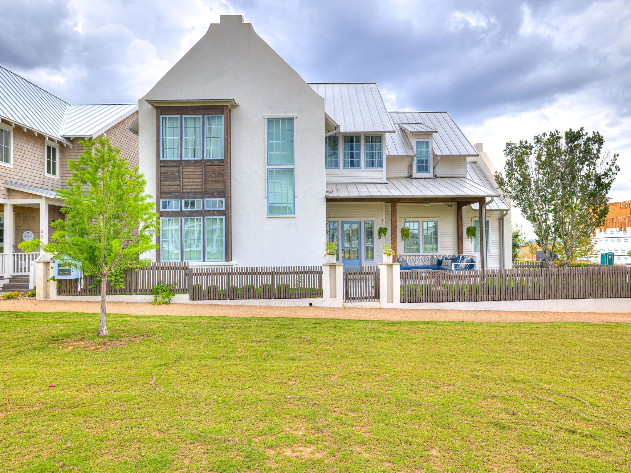 16-web-or-mls-58 Center Lane - Exterior-16.jpg