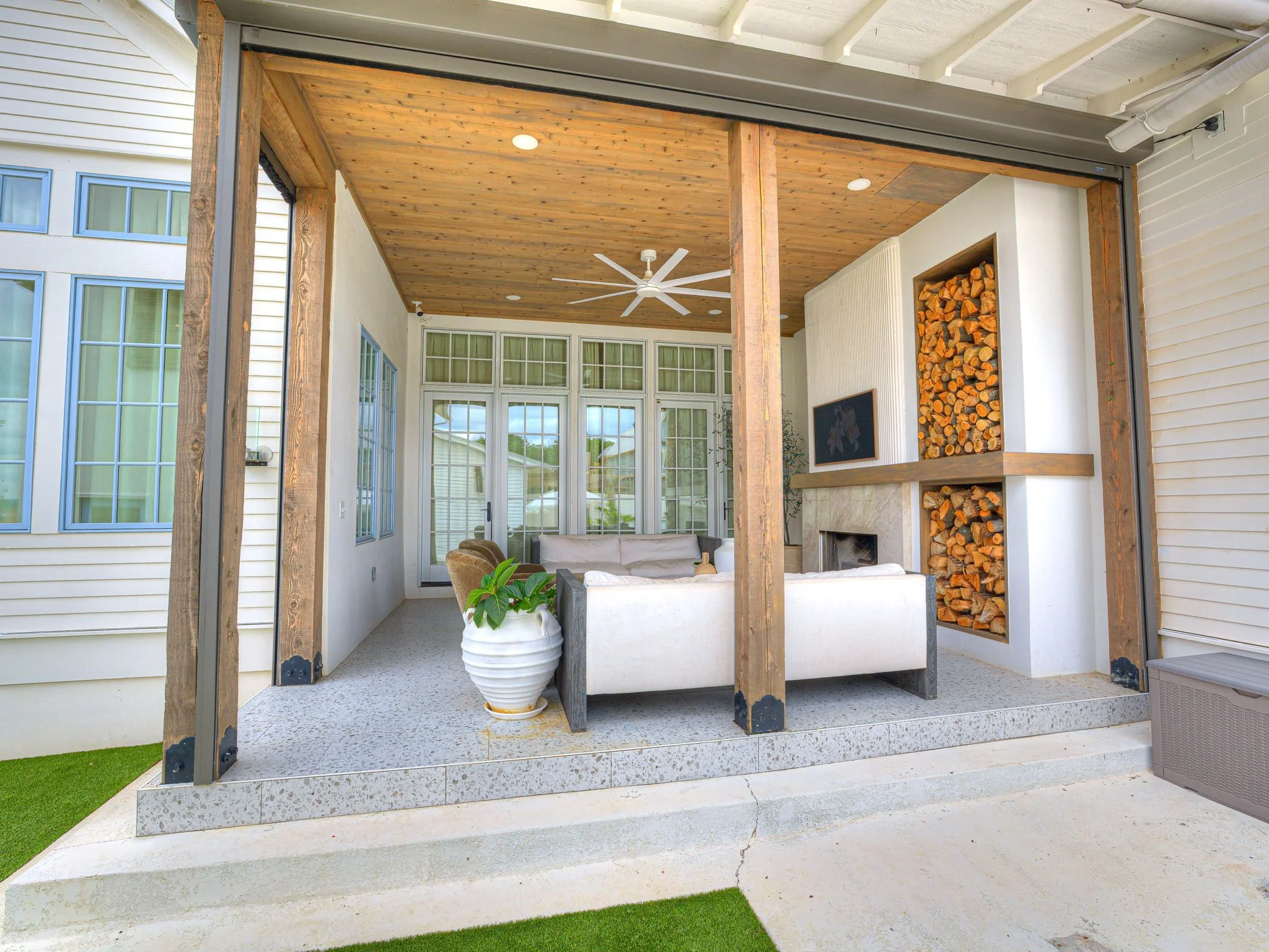 28-web-or-mls-58 Center Lane - Exterior-28.jpg