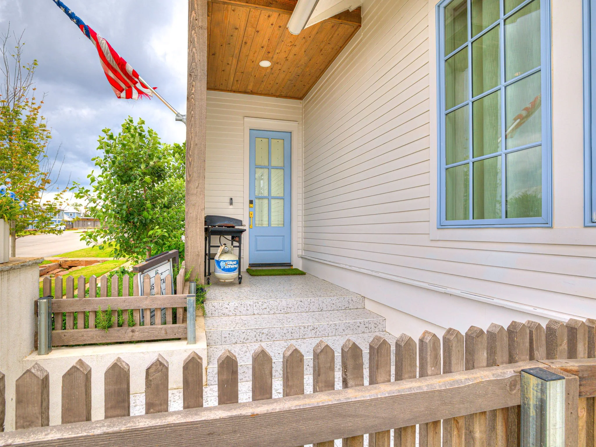37-web-or-mls-58 Center Lane - Exterior-37.jpg