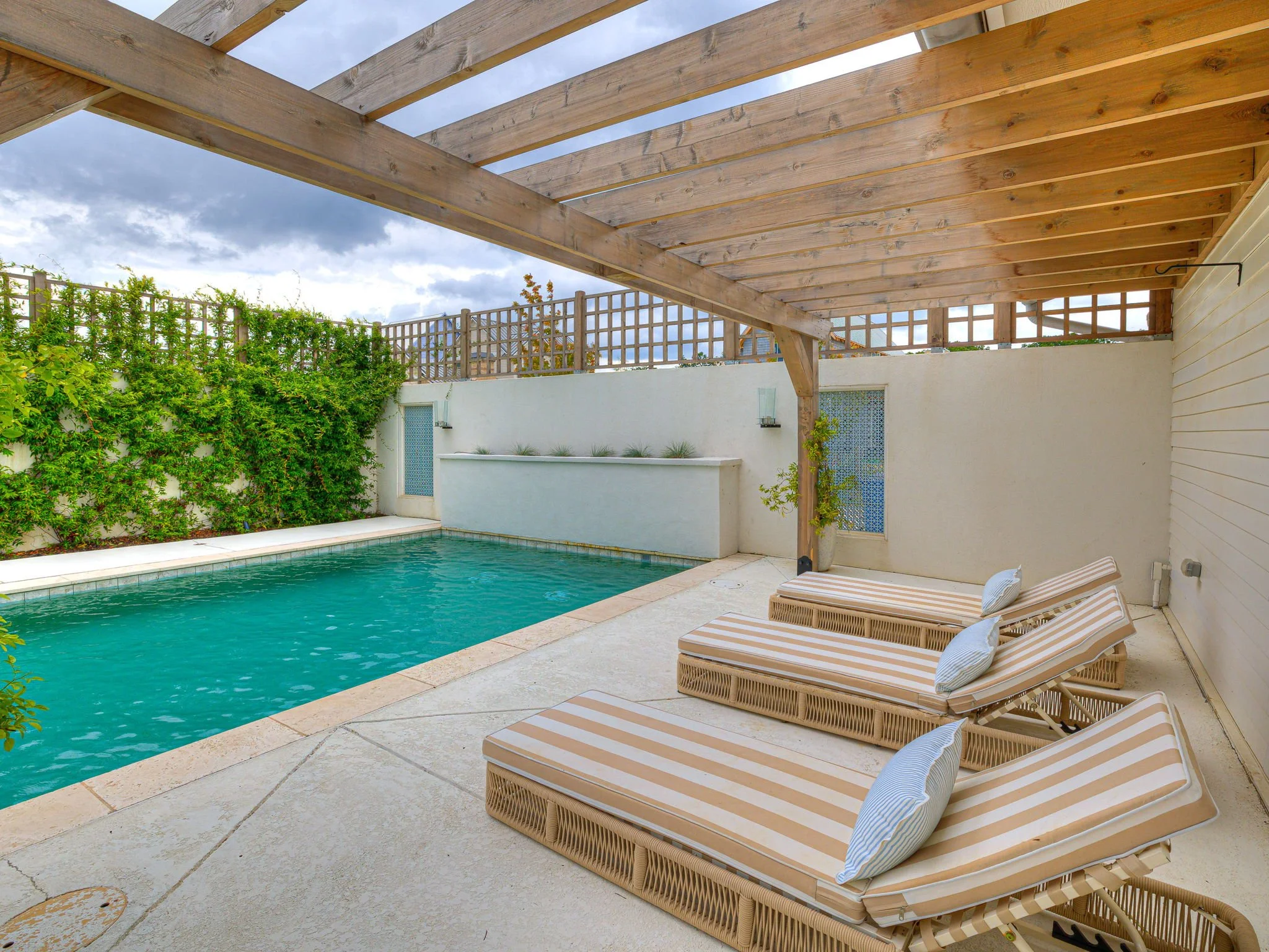 43-web-or-mls-58 Center Lane - Exterior-43.jpg