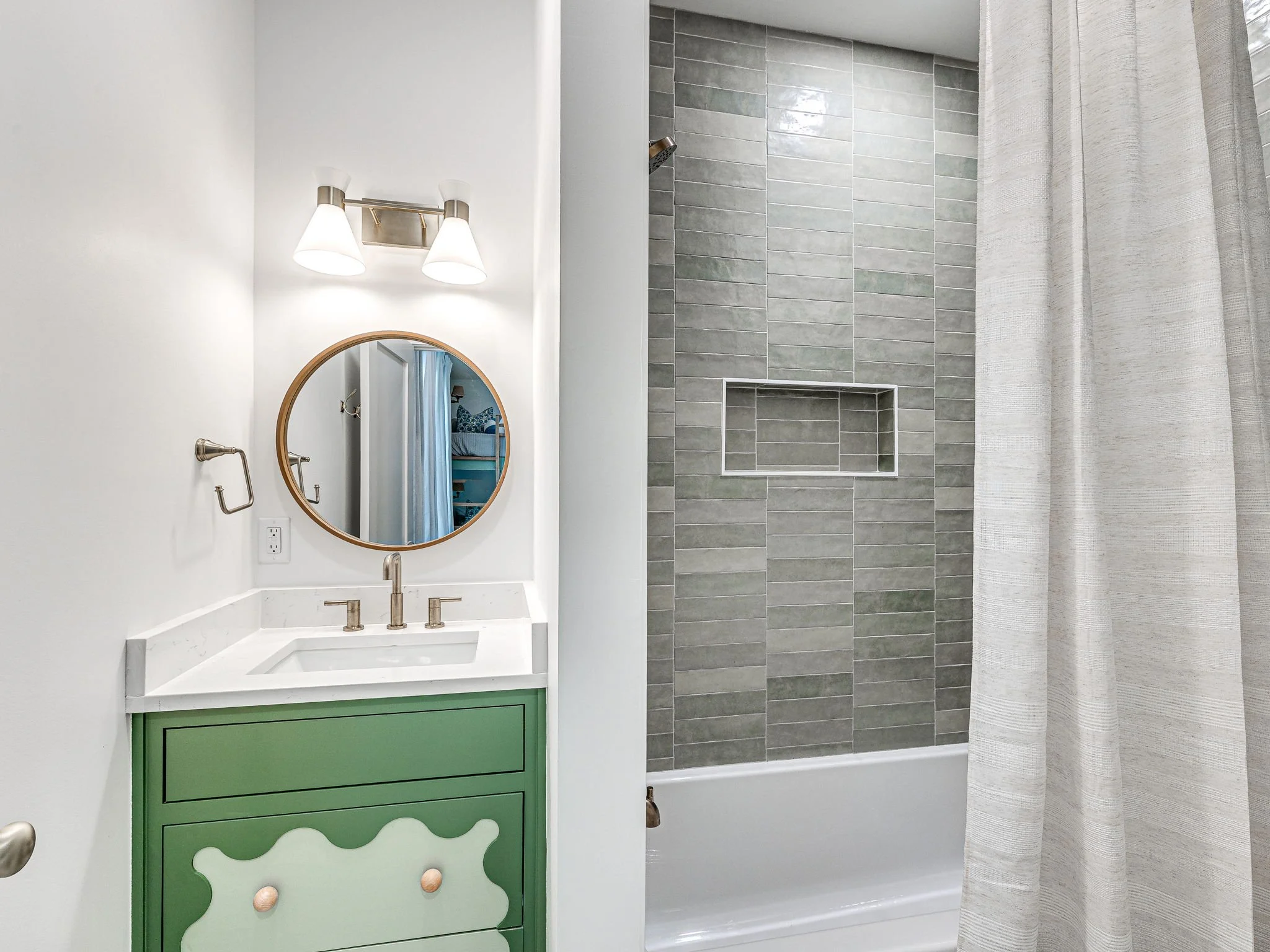50-web-or-mls-62 Hill-50.jpg