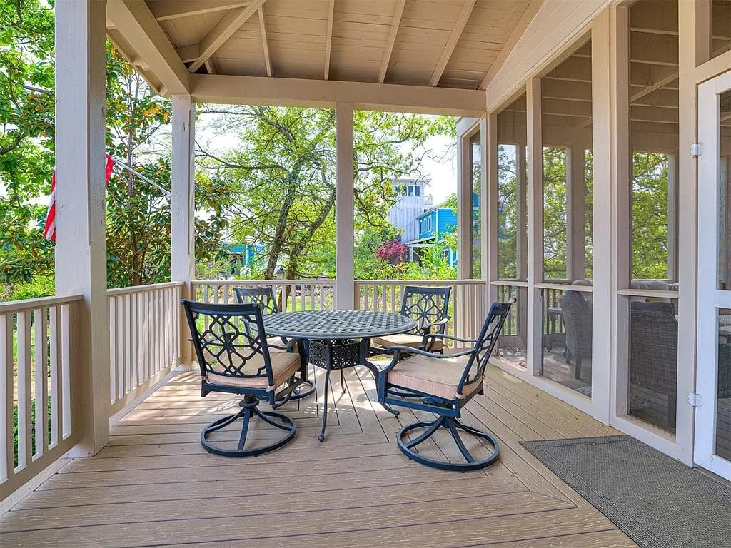 6th image of 82 Ridgeline Rd.jpg