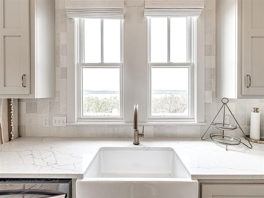 27th image of 82 Ridgeline Rd.jpg