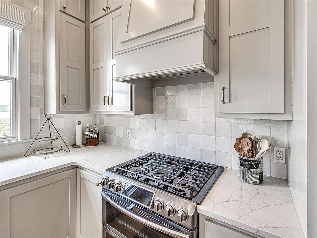 28th image of 82 Ridgeline Rd.jpg