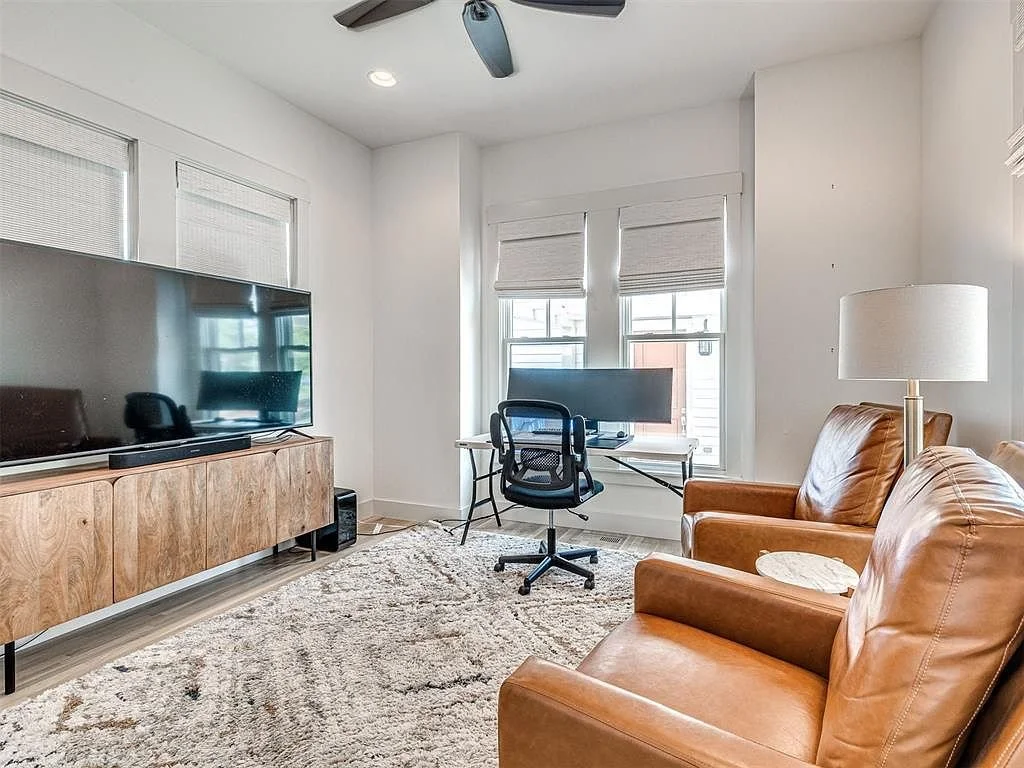 35th image of 82 Ridgeline Rd.jpg