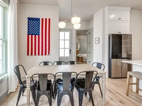 dining_room.jpg