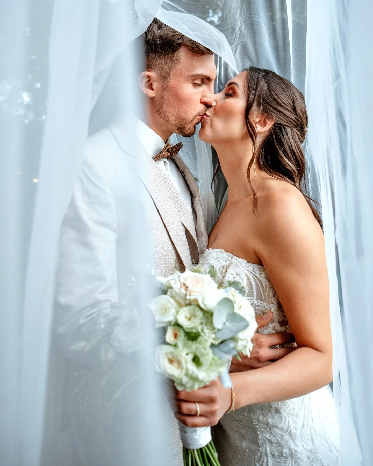 Vanessa &amp; Bo 🕊️💛

La dolce vita..
Muziek, Italiaanse vibes, heerlijke hapjes en vooral&hellip; oneindig veel liefde. Jullie onvoorwaardelijke liefde voor elkaar werd gevierd bij @park.ven en er werd op en top genoten!

Wat een feest om dit prac