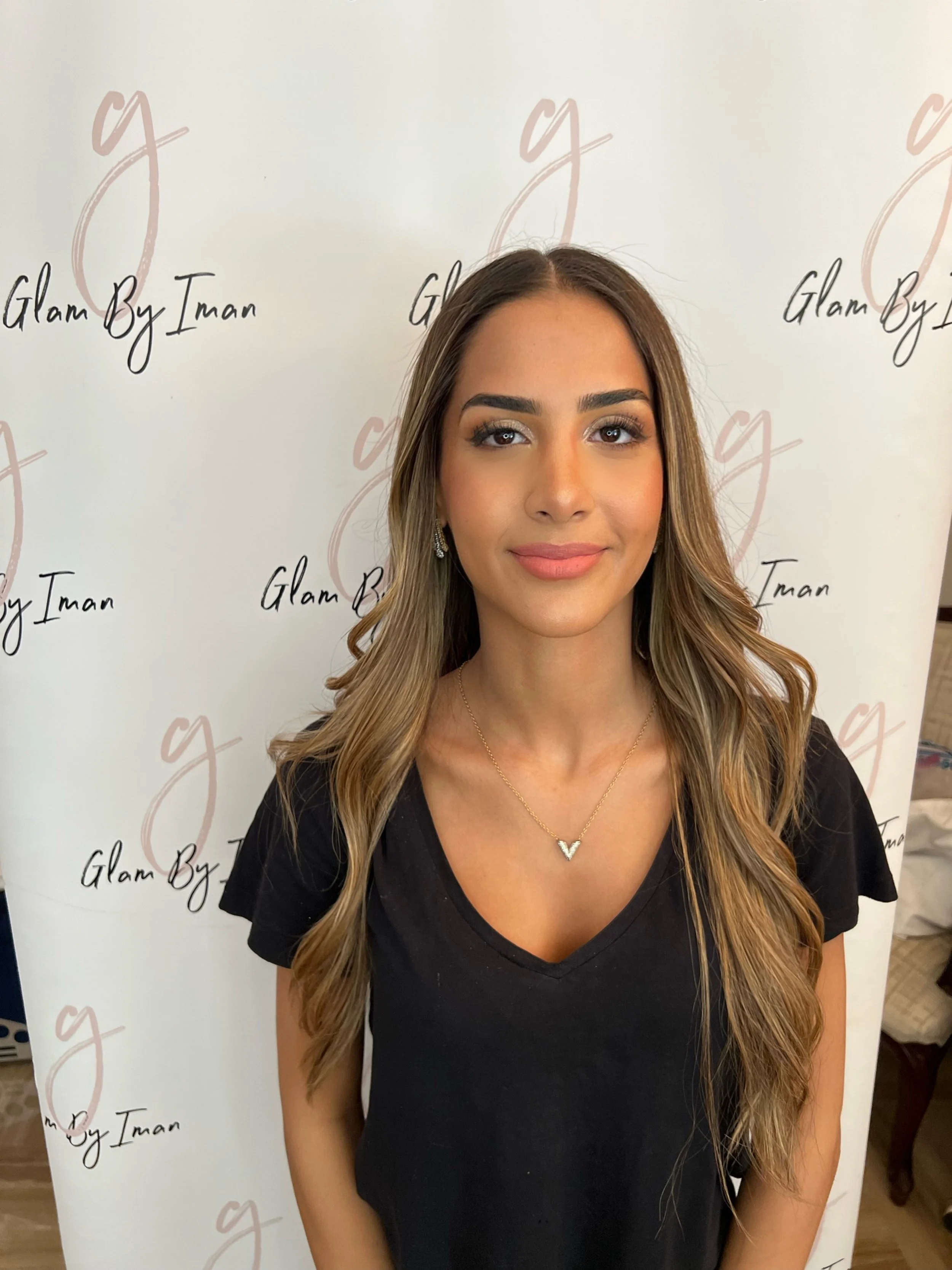 Facetune_11-06-2022-11-19-19.jpg