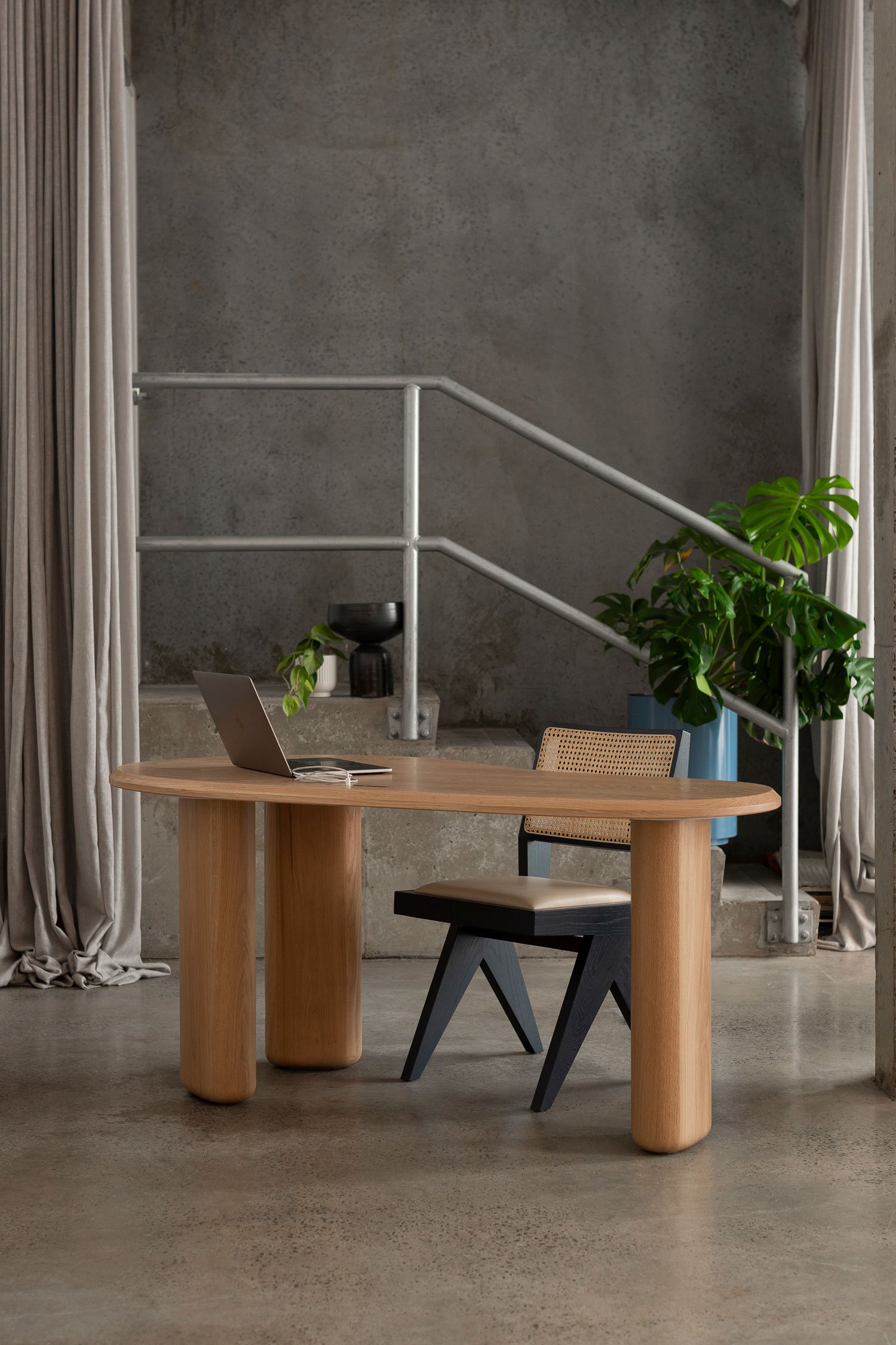 MadeStudio_PebbleDesk_ZETR_WEB_LKA09955.jpg