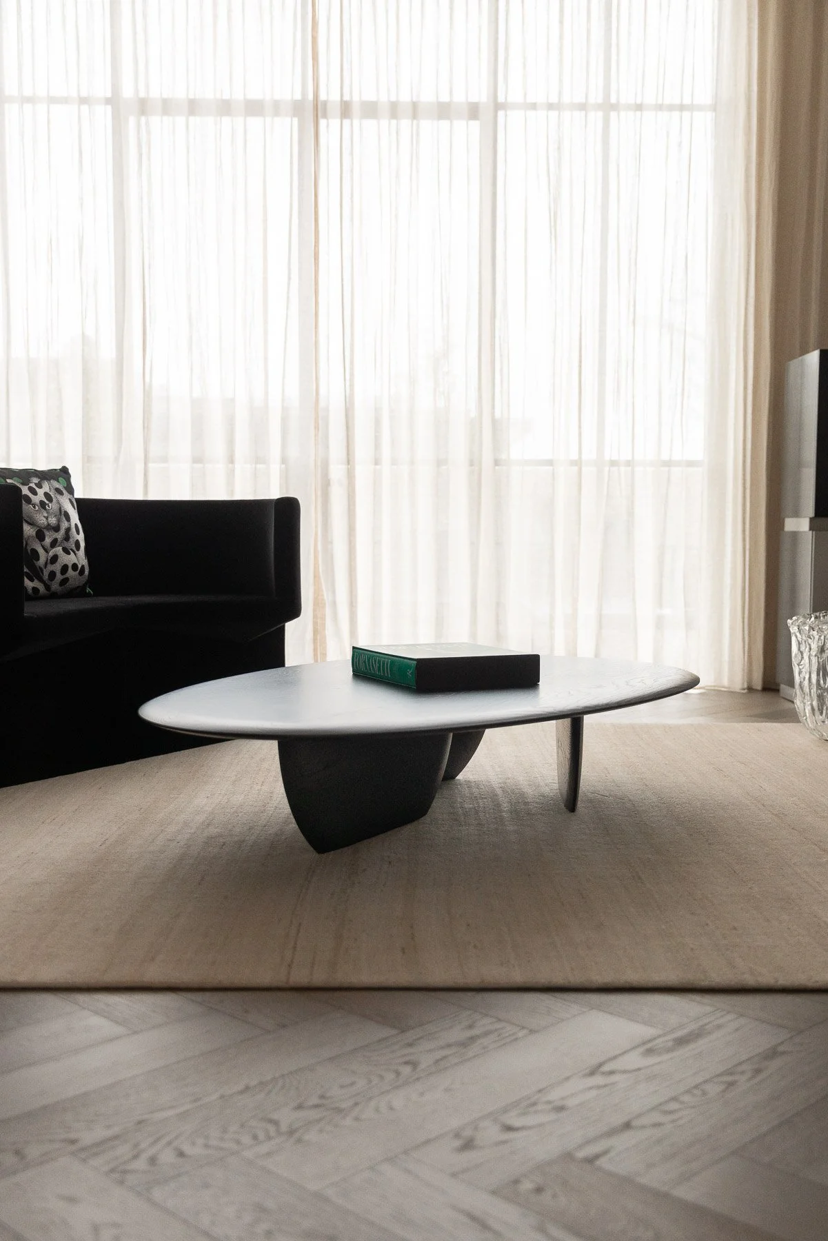 MadeStudio_Kiri_BlackLKA09600.jpg