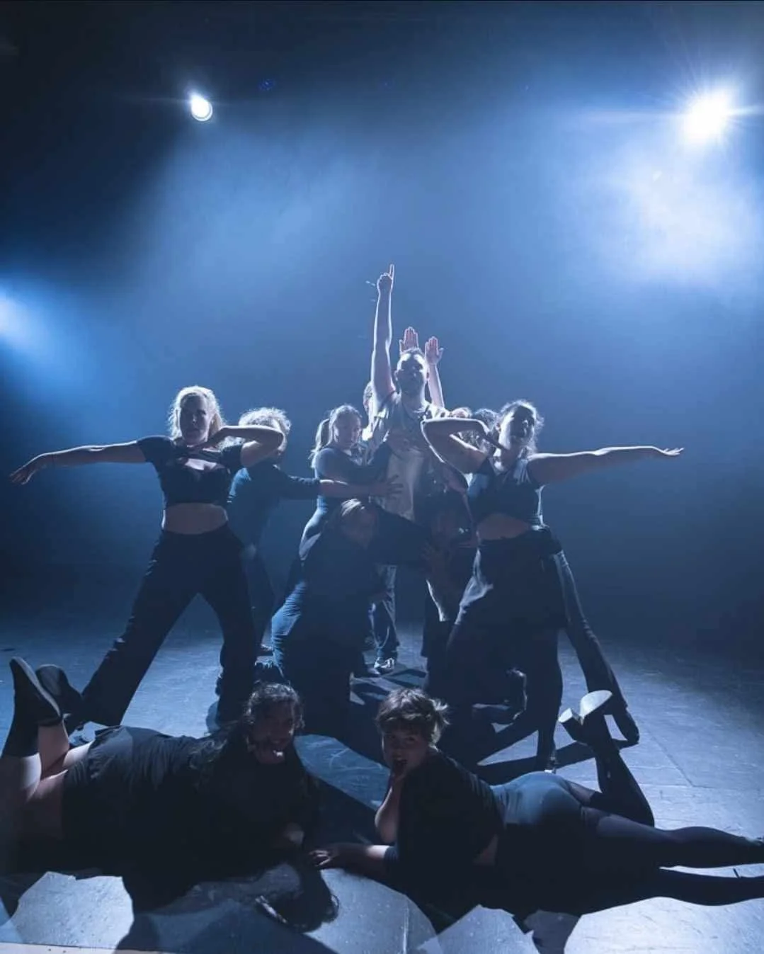 4029a59906620238477193bb1055afdd 2.JPEG