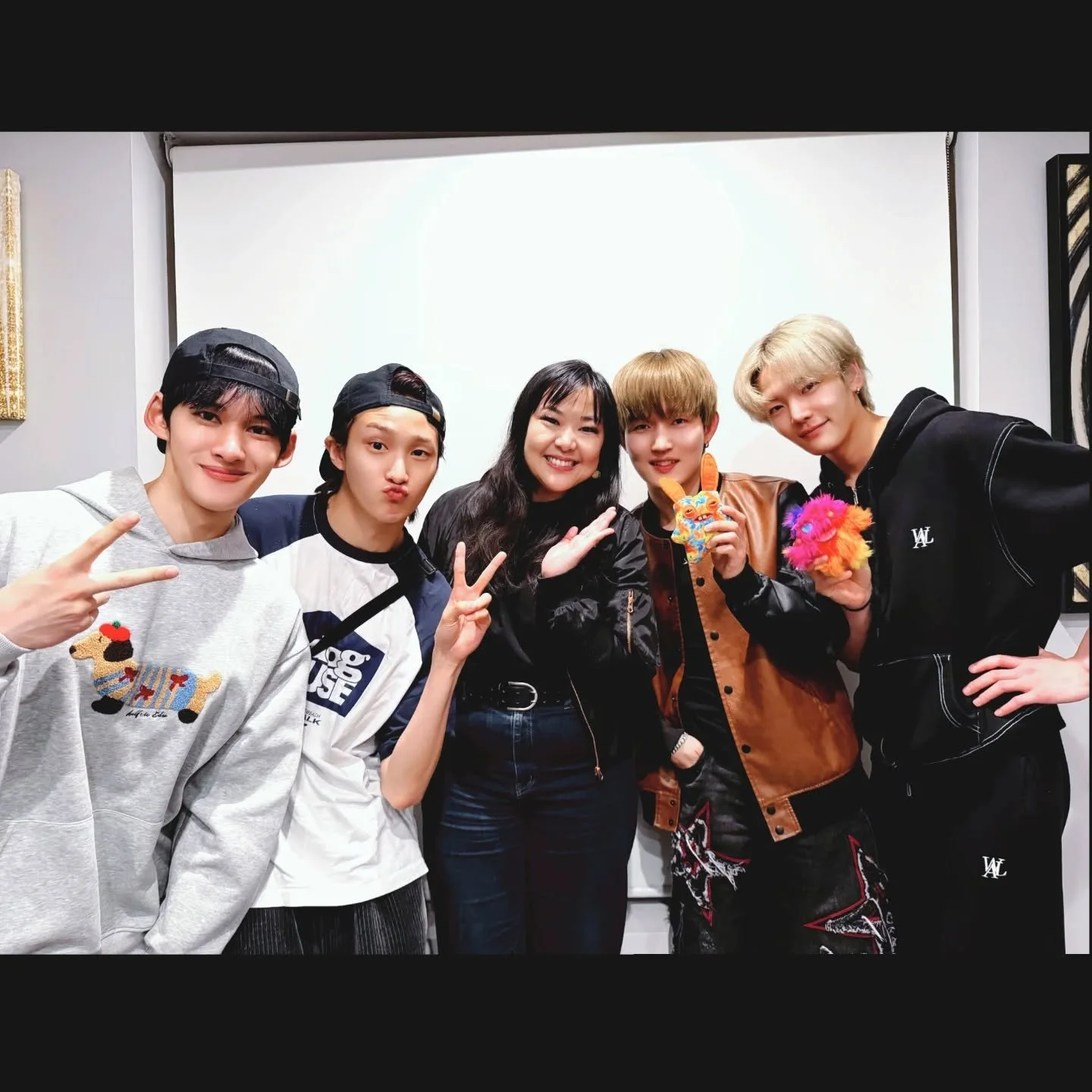 Met up with @official1verse post-North American leg of their #Shattered World Tour, where they talked to me about their songwriting camp, touring, and their idol life (not even a year since their debut)! I'm so proud of these guys who I've been follo