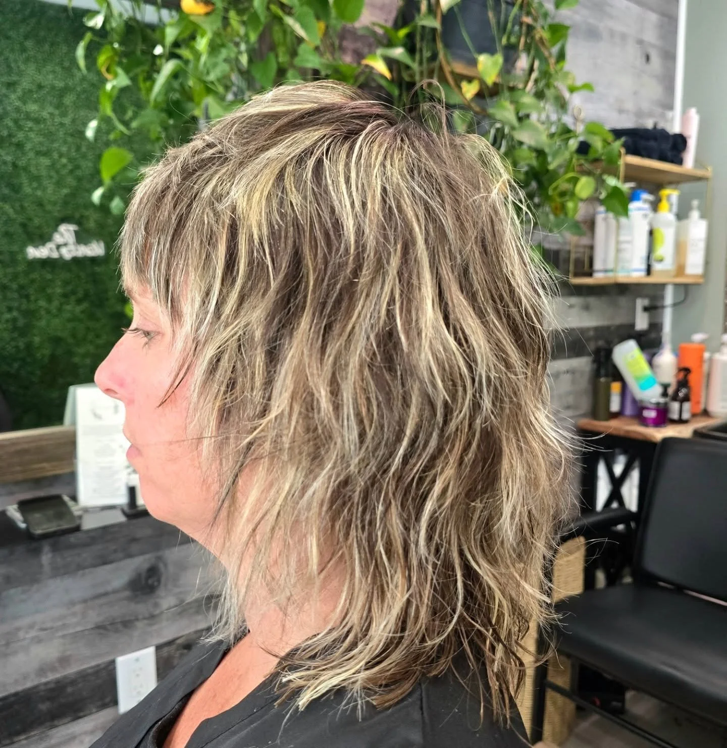 #fraservalleyhair #fraservalleyhairdresser#fraservalleyhairstylist #fraservalleyhairsalon #goldwell #goldwellcolor #behindthechair#highlights#shag#shaghaircut#shagcut #missionhair#thevanityden #blondehairdontcare #blondbombshell #hairsalon #blondehai