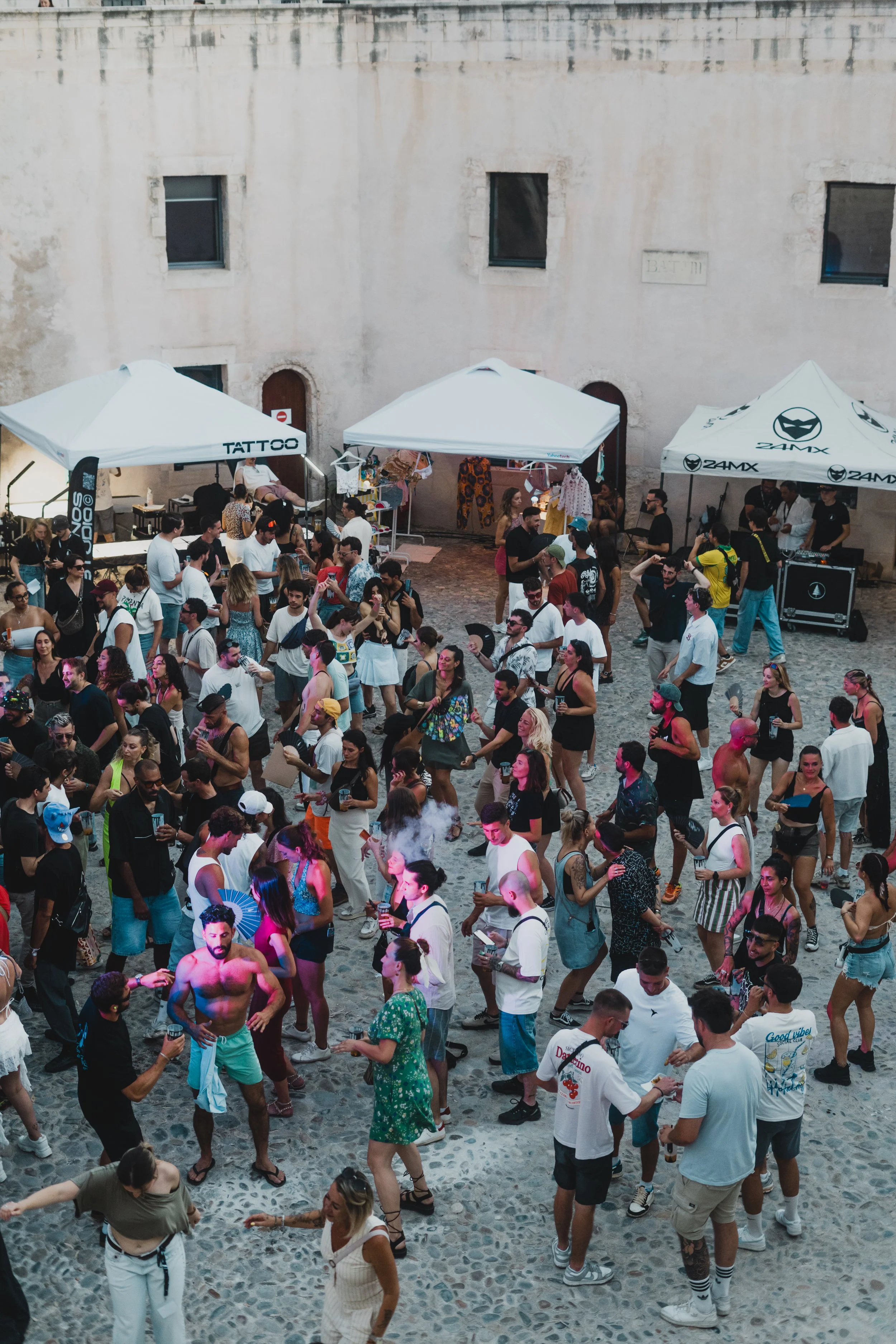 public-citadelle-marseille.jpg
