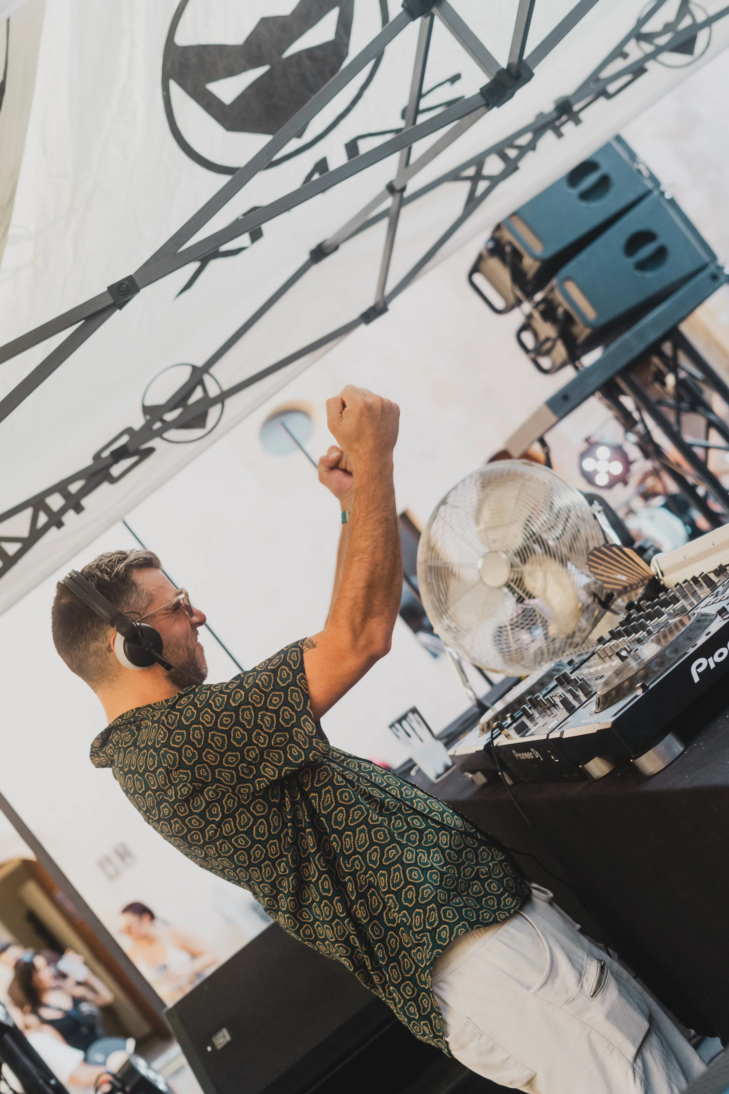 dj-unstatic-citadelle-marseille.jpg