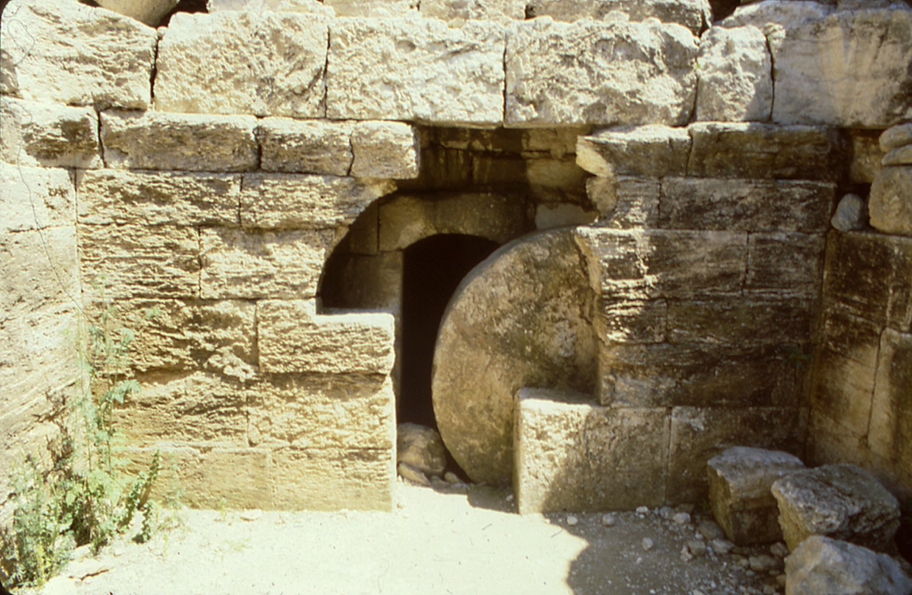Tomb of Jesus.jpg