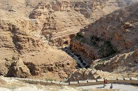 WADI-QUMRAN.jpg