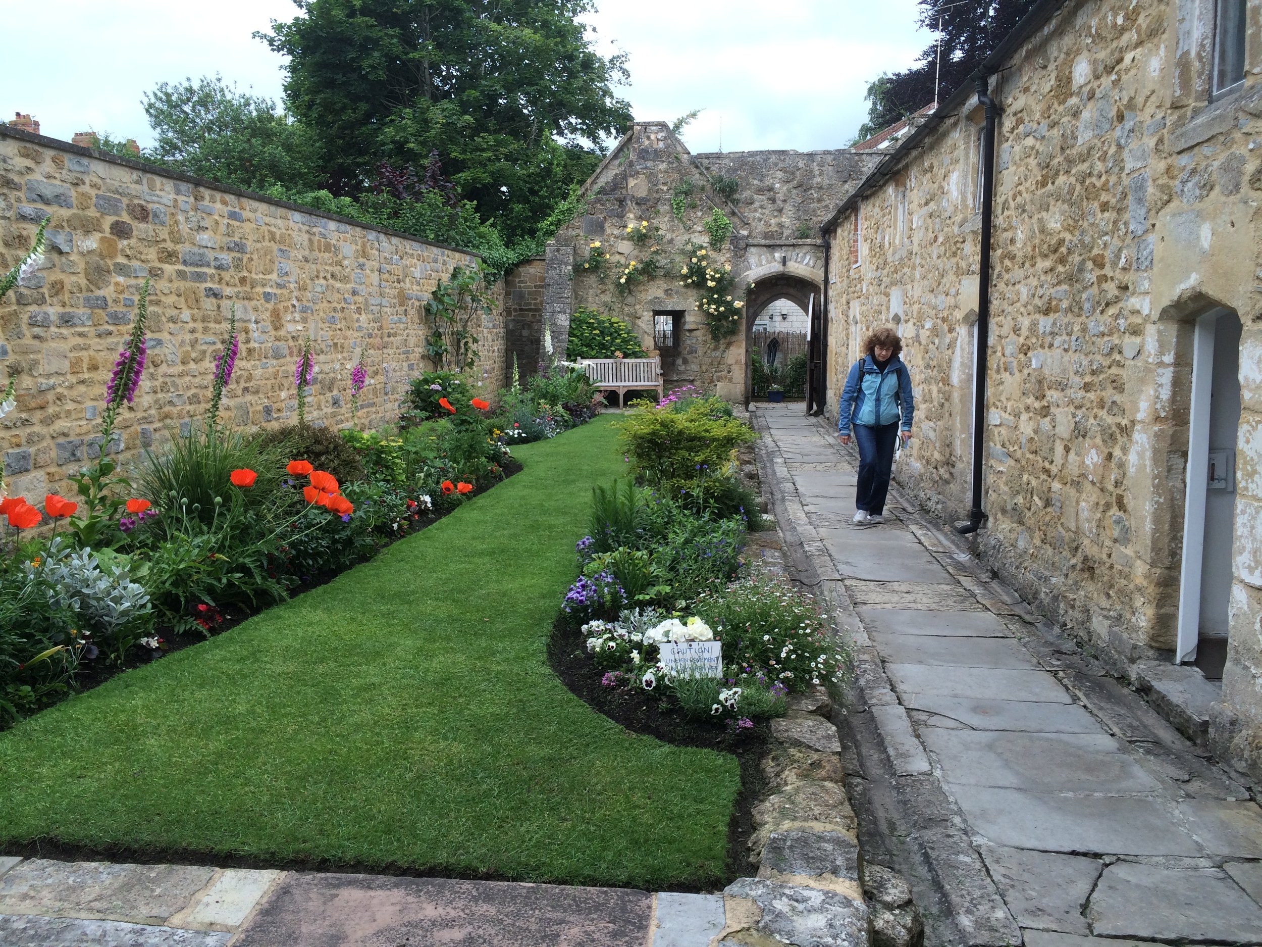 Magdalene chapel garden.JPG