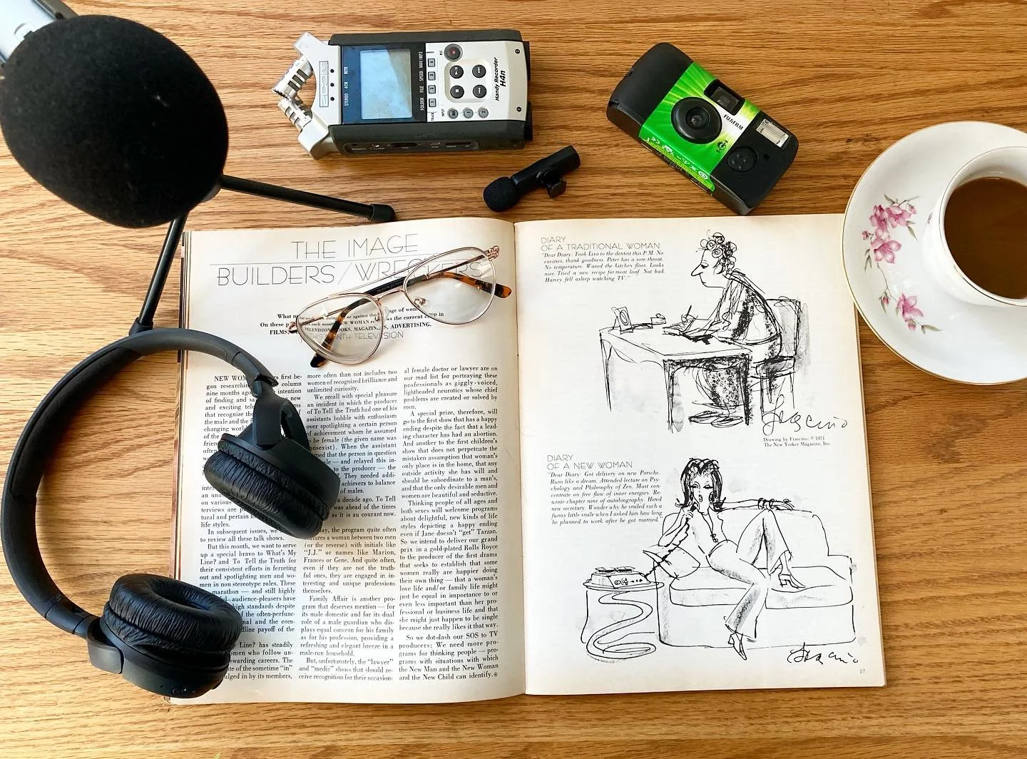 *1971: The New Woman* 🗞️✍🏽🎙️

&ldquo;Diary of a Traditional Woman&rdquo; &amp; &ldquo;Diary of a New Woman&rdquo; by Frascino&copy;️ 1971 for the 𝘕𝘦𝘸 𝘠𝘰𝘳𝘬𝘦𝘳 (@newyorkermag) reprinted in the first issue of 𝘕𝘦𝘸 𝘞𝘰𝘮𝘢𝘯 published in Ju